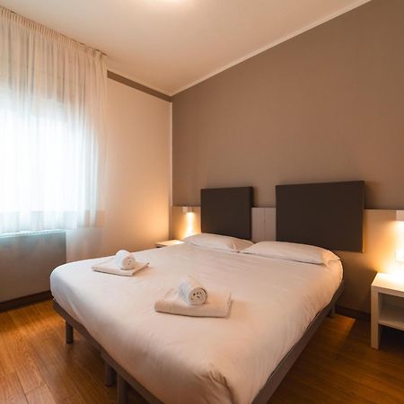 Hotel Del Corso ビビオーネ エクステリア 写真