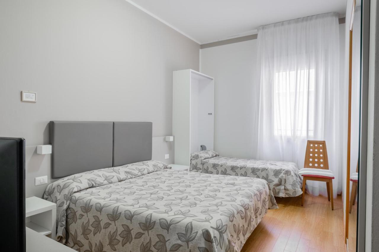 Hotel Del Corso ビビオーネ エクステリア 写真