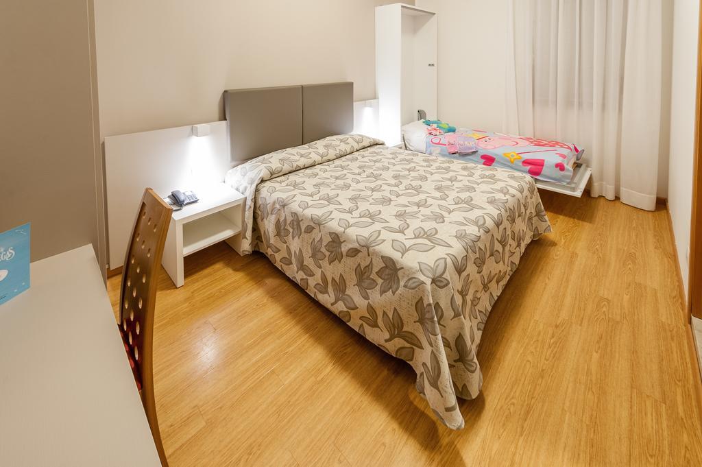 Hotel Del Corso ビビオーネ エクステリア 写真